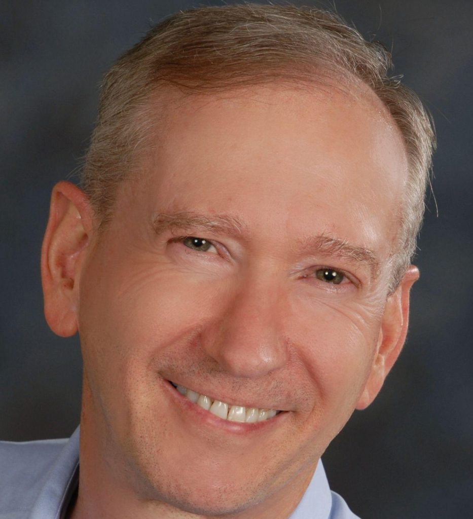 Picture of Harry D. Howe, book reviewer